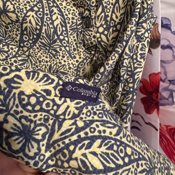 Columbia PFG Collared 1/2 Button Down Dress - Picture 4 of 7